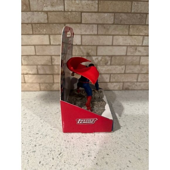 SCHLEICH Justice League Superman Figure DC Comics Brand nib #112 - Picture 2 of 4